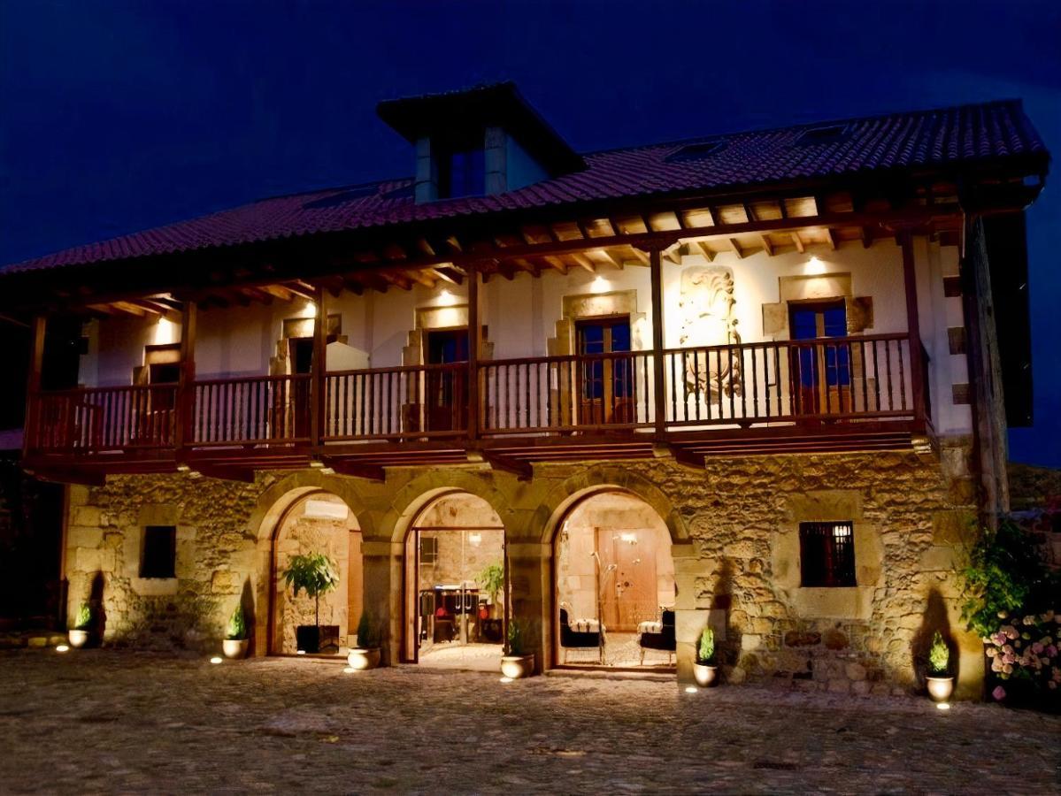 Akla Hotel Suites Valles Pasiegos Saro Exterior photo